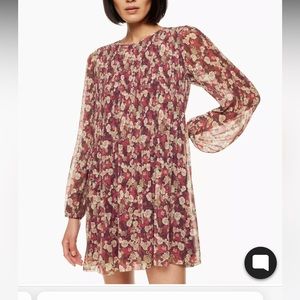 Aritzia Wilfred Daydreamer Mini Dress